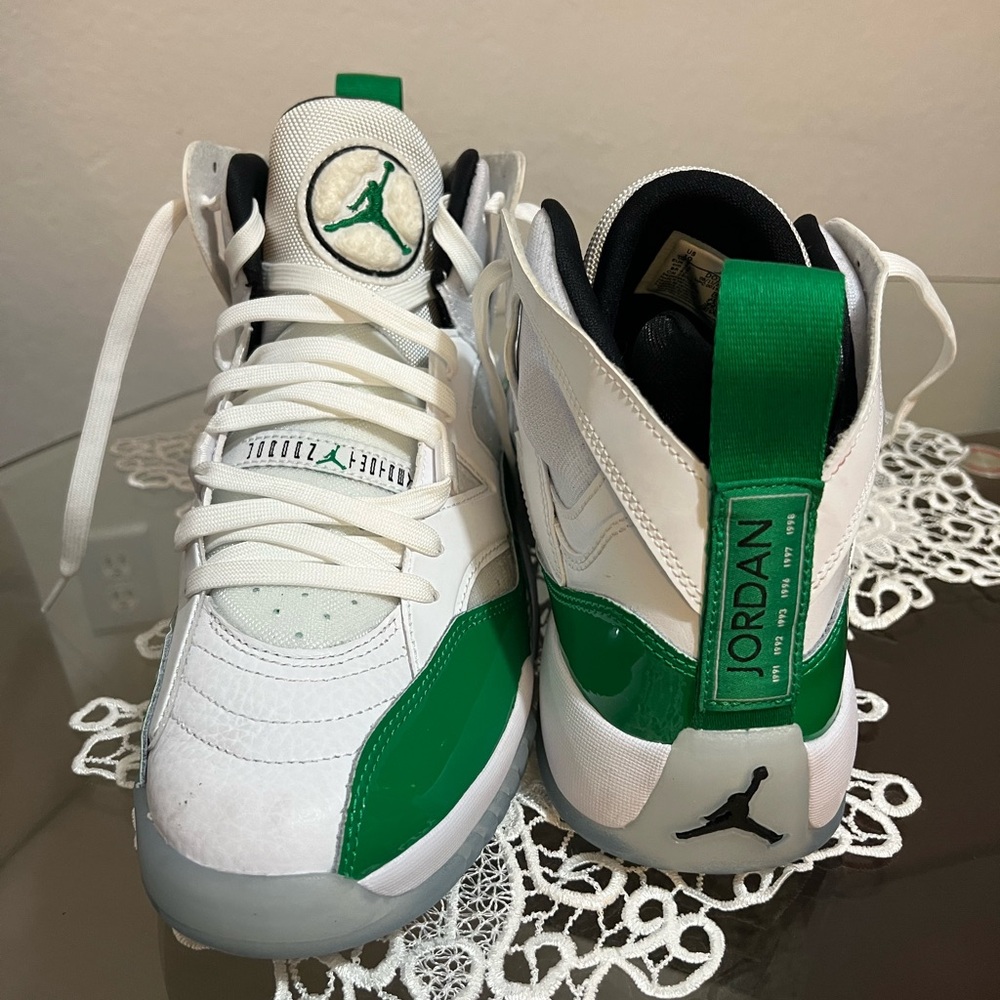 Jordan Retro High White and Green Shoes